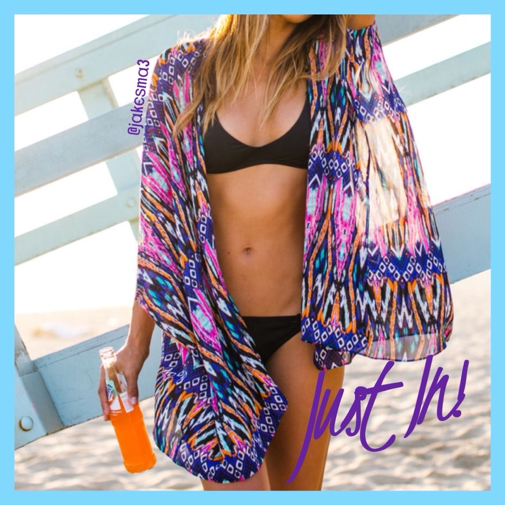 🎉HOST PICK!!🎉LAST ONE!!⛱Swimsuit Cover Up⛱ - Picture 2 of 3